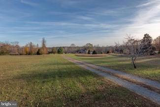 81 Leyland Farms Dr, Bumpass, VA 23024