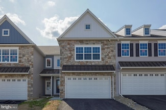 2484 Spring Water Cir, Neffsville, PA 17601