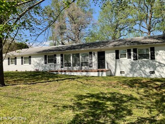 4433 Crestfield Rd, Knoxville, TN 37921