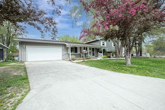 422 N Humphrey Cir, Shawano, WI 54166