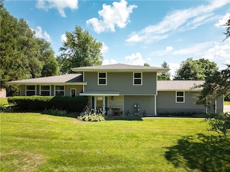 602 Maple Dr, Catlin, IL 61817