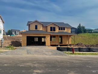 2463 E 3rd St, Moscow, ID 83843