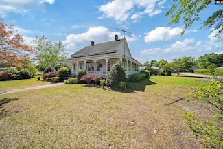 131 Pine St NW, Salley, SC 29137