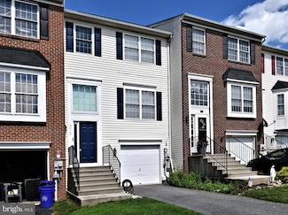 375 S Oak St, Freemansburg, PA 18017