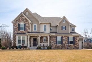 163 Cardinal Dr, Hawthorn Woods, IL 60047