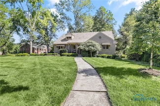 3998 W Bancroft St, Ottawa Hills, OH 43606