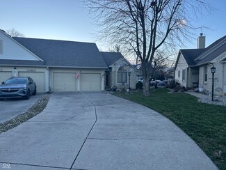 276 Carriage Ct, Franklin, IN 46131