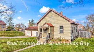 622 E Grant St, Iron Mountain, MI 49801