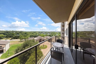 40 N Interstate Hwy 35 Unit 6B3, Austin, TX 78701