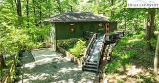 121 Sweetleaf, Deep Gap, NC 28618