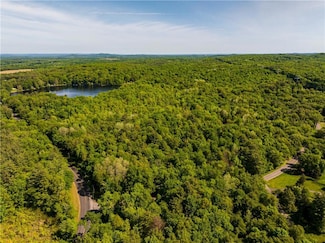 15 Snyderville Rd, Livingston, NY 12523