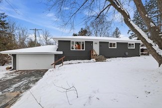 W179 Madison Ave, Oconomowoc, WI 53066