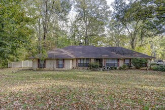 105 Stratford Way, Vicksburg, MS 39180