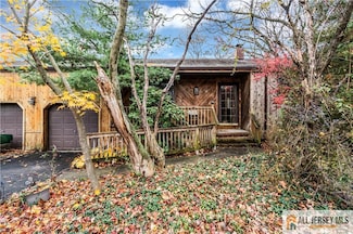 74 Brotherhood St, Piscataway, NJ 08854