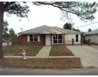 1921 Mehle St, Arabi, LA 70032