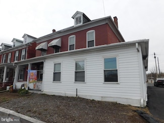 216 S Wayne St, Lewistown, PA 17044