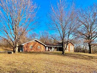 5730 SW 47th St, Topeka, KS 66610