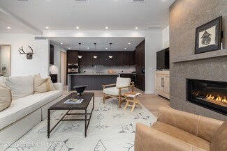 185 N Glenwood St Unit 12, Jackson, WY 83001