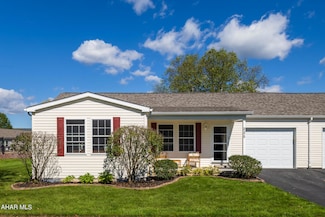 225 Bottenfield Blvd, Hollidaysburg, PA 16648