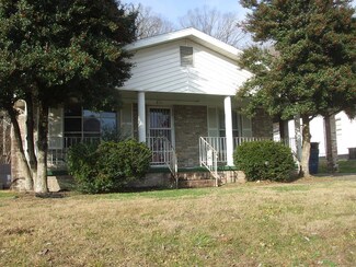 211 Greentown Ln, Paintsville, KY 41240
