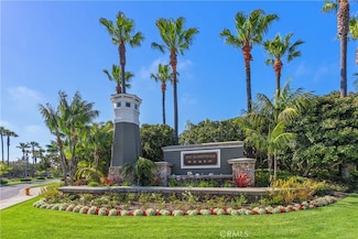 6249 Pacific Pointe Dr Unit 16, Huntington Beach, CA 92648
