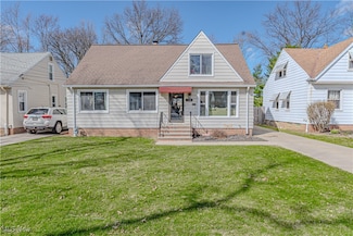 11926 Woodview Blvd, Parma Heights, OH 44130