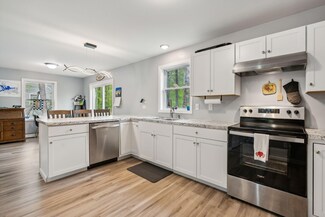 47 Mayfair Way, North Waterboro, ME 04061