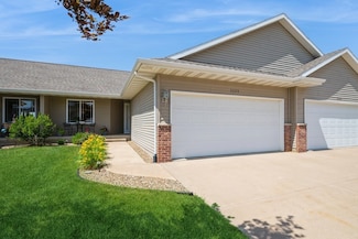3225 Prairie Bend Cir Unit 3225, Marion, IA 52302