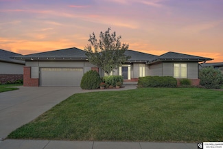 6921 NW 4th St, Lincoln, NE 68521