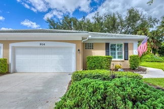 914 Barclay Ct, Venice, FL 34293