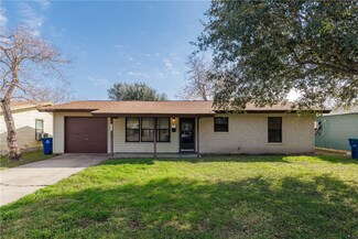 1506 Austin St, Portland, TX 78374