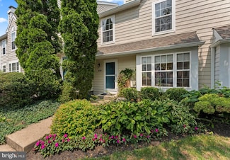 406 Harbour Ridge Ln, Downingtown, PA 19335