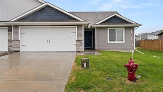 812 Juniper St NW, Bondurant, IA 50035