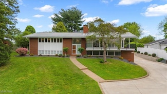 414 Blennerhassett Ave, Belpre, OH 45714