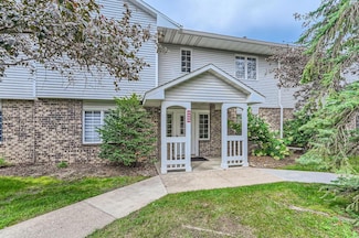 1063 Duckwood Dr Unit 204, Eagan, MN 55123