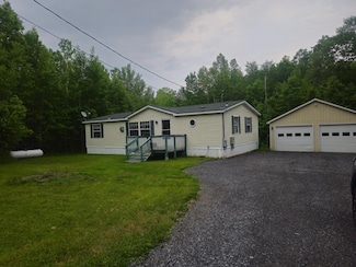 21 Philbrick Rd, Sidney, ME 04330