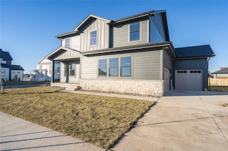 410 SW 17th St, Ankeny, IA 50023