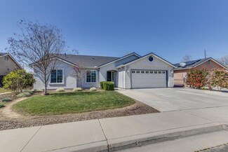 2001 Rawson Ave, Sanger, CA 93657