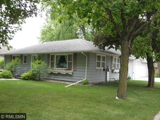 1817 Ives Ave N, Glencoe, MN 55336