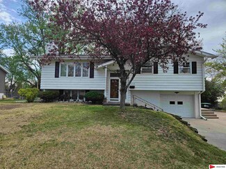 3623 S 91st St, Omaha, NE 68124