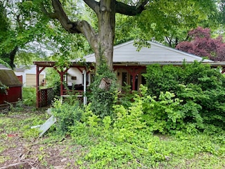 15 Tulip Rd, Medway, OH 45341