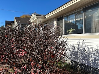 5 Lafayette Ave, Lawrence, MA 01843