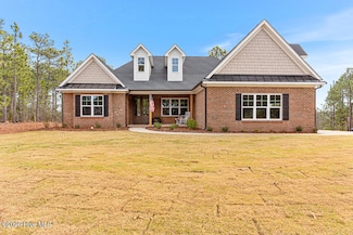 101 White Dr, Seven Lakes, NC 27376