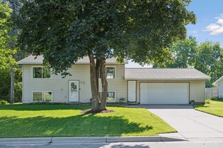 22 4th Ave NW, Saint Joseph, MN 56374