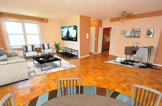 281 Garth Rd Unit B5D, Scarsdale, NY 10583