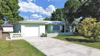 5891 49th Ave N, Kenneth City, FL 33709