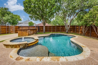 3717 Drew Dr, Frisco, TX 75035