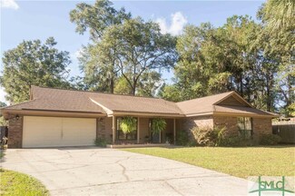 2424 Dolphin Dr, Savannah, GA 31406