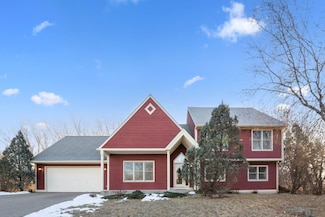 1813 Park Ridge Cir, Chaska, MN 55318