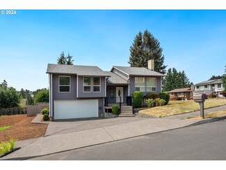 2225 SW Eleven Mile Dr, Gresham, OR 97080
